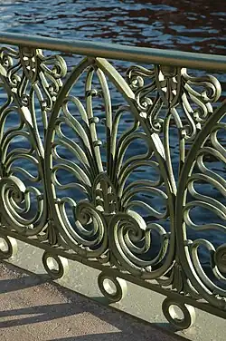 Пальметта на ограде Демидова моста. Санкт-Петербург, 1835 год