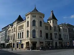 Жилой дом Деммлера, Мекленбургштрассе, 1