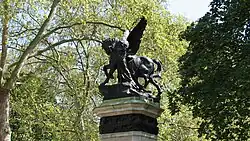 Тот же мемориал, центральная часть.