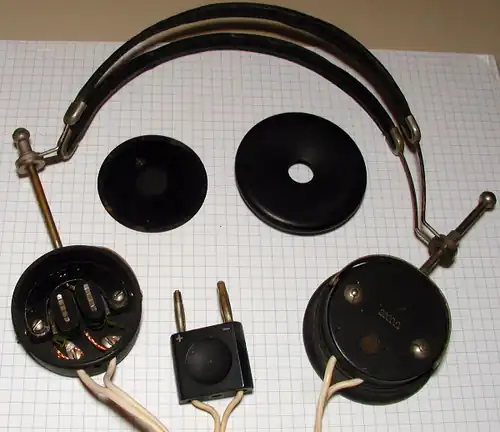 Высокоомные головные телефоны