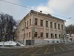 Фотография дома, сделанная с Покровского бульвара в декабре 2023 года