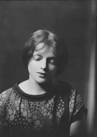 Дора Заславски в 1925 году