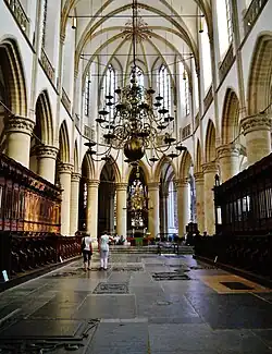 Интерьер хора церкви