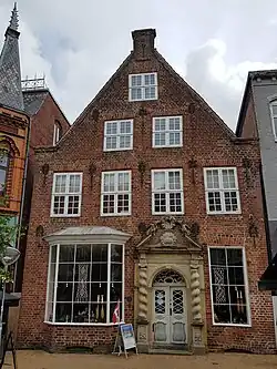 Старинный дом в центре