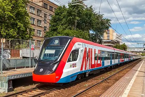 Электропоезд «Иволга 1.0» ЭГ2Тв-021 на платформе Красный Балтиец, дополненный до 11-вагонной составности и с модернизированной лобовой частью