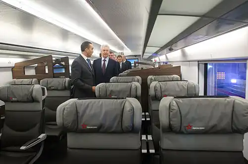 Интерьер вагона бизнес-класса на 2 этаже ЭШ2