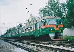 Электропоезд с головным вагоном ЭТ2Р