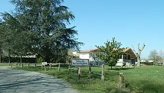 Въезд в Саль-Монжискар