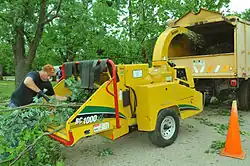 Уборка после торнадо в Оклахоме.