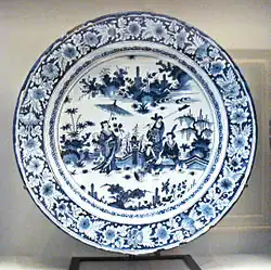 Блюдо с росписью «шинуазри». 1680–1700