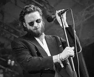Father John Misty на концерте в Vigeland Park, Осло, 22 июня 2017 года