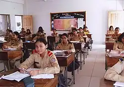 Бангладешские девушки-кадеты в женском кадетском колледже Фени.