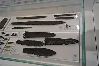 Ножи и кинжалы