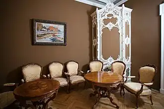 Коричневая комната