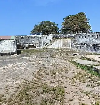 Развалины форта