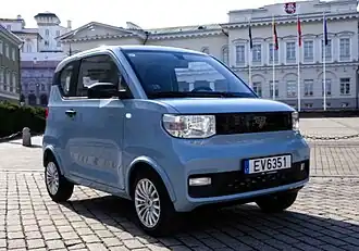 Литовский электромобиль FreZe Nikrob, зарегистрированный номером электромобилей образца 2018 года