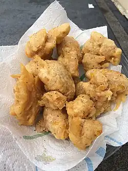 итал.&nbsp;Frittelle di fiori di zucca, кат. flors de carbassera — фриттеры из цветков тыквы