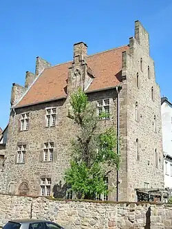 Здание во Фрицларе, около 1410