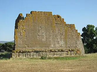 Стена святилища Юноны в Габиях