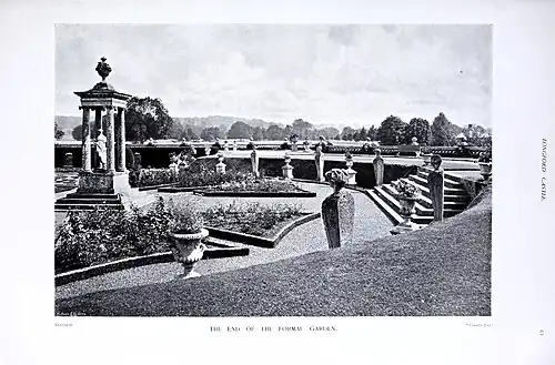 Фрагмент замкового парка