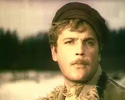 Валерий Гатаев в фильме «Тени исчезают в полдень»