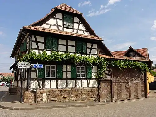 Старое здание