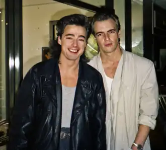 Go West в Сан-Франциско в 1985 году. Слева направо&nbsp;— Ричард Драмми, Питер Кокс.