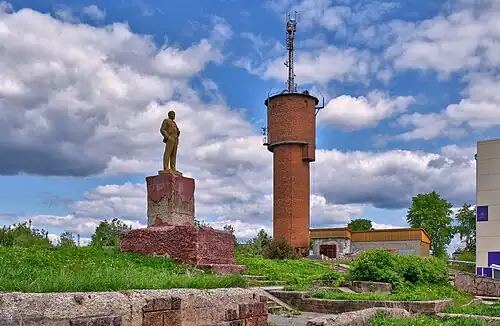 Памятник В. И. Ленину