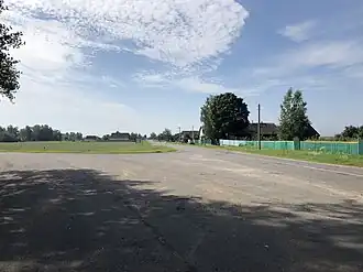 Въезд в деревню с севера, улица Советская (трасса H4201), июль 2018 года