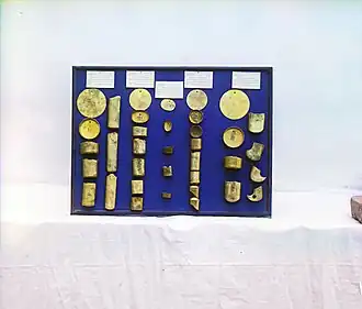 Последовательный ход выделки клинков, ножен и изготовление сварочного булата на Златоустовском заводе. Образцы солдатских шашек.