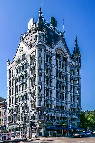 Белый дом в Роттердаме — первый небоскрёб в Нидерландах и в Европе (1898 год, выстота 43 метра).