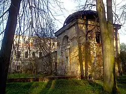 Западный павильон