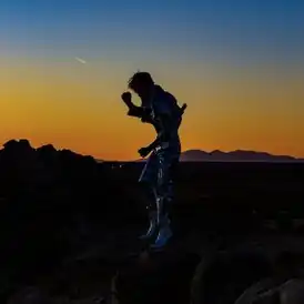 Обложка сингла Грейсона Ченса «Boots» (2019)