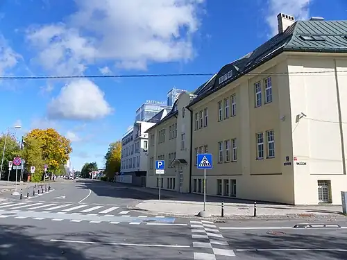 Начало улицы, справа дом №&nbsp;2