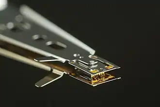 Макрофотография магнитной головки