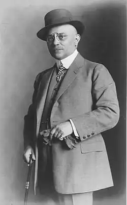 Генрих Лефлер в 1900