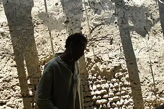 Глиняный дом