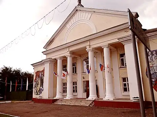 Дом культуры летом