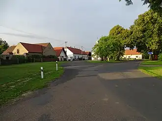 Площадь с часовней