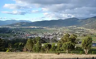 Вид на Хьюонвилл с холма Синик-Хилл