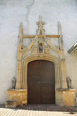 Портал церкви