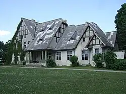 Побочная мыза Иллуст, Эстония