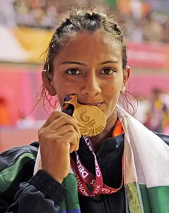 С золотой медалью на Играх Содружества 2010