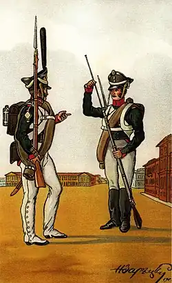 Гренадер Преображенского лейб-гвардии полка (летняя форма; слева) и мушкетёр Севского пехотного полка (зимняя форма).