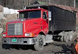 Сельсхохозяственный грузовик на базе International 9400 Eagle