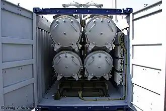 Пусковая установка контейнерного комплекса Club-K с&nbsp;противокорабельными ракетами Х-35УЭ, размещённого в&nbsp;20-футовом ISO-контейнере (МВМС-2011).