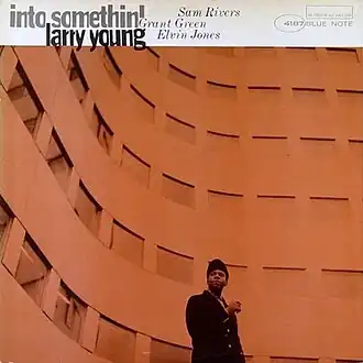 Обложка альбома Ларри Янга «Into Somethin'» (1965)