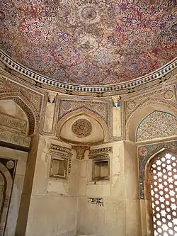 Внутреннее убранство гробницы