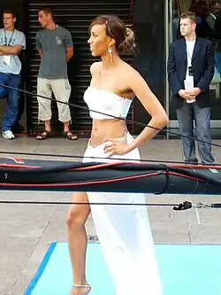 Хилтон в 2005 году