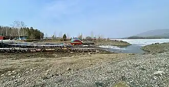 Безводный пирс у лодочной станции